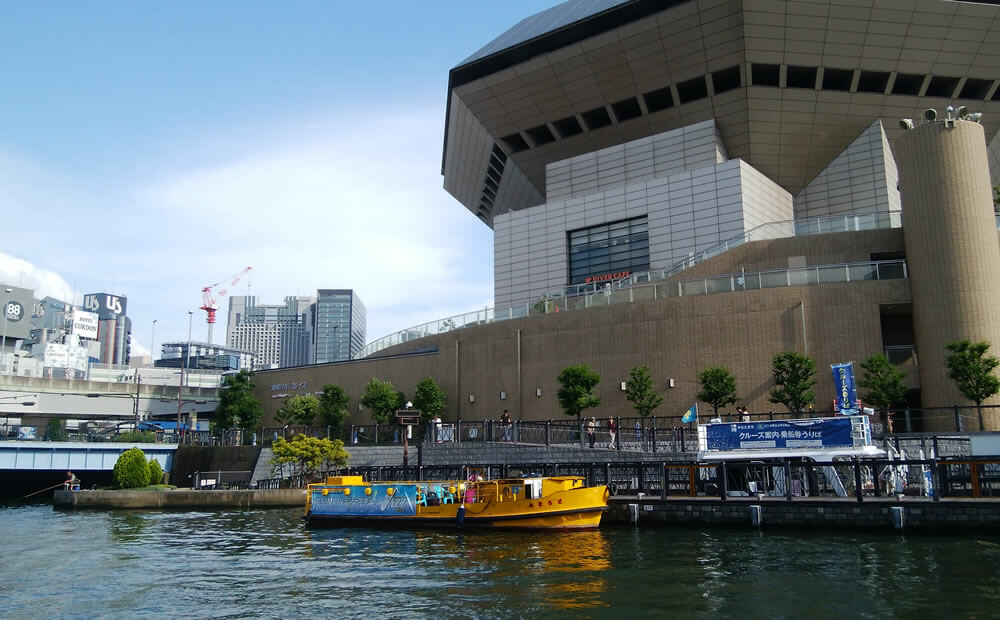 湊町船着場(湊町リバープレイス北側)